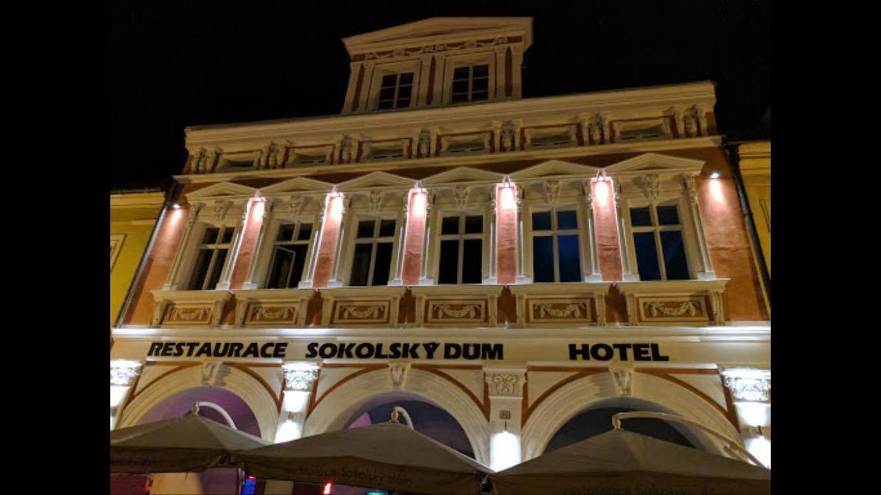 Hotel Sokolsky Dum Domažlice Buitenkant foto