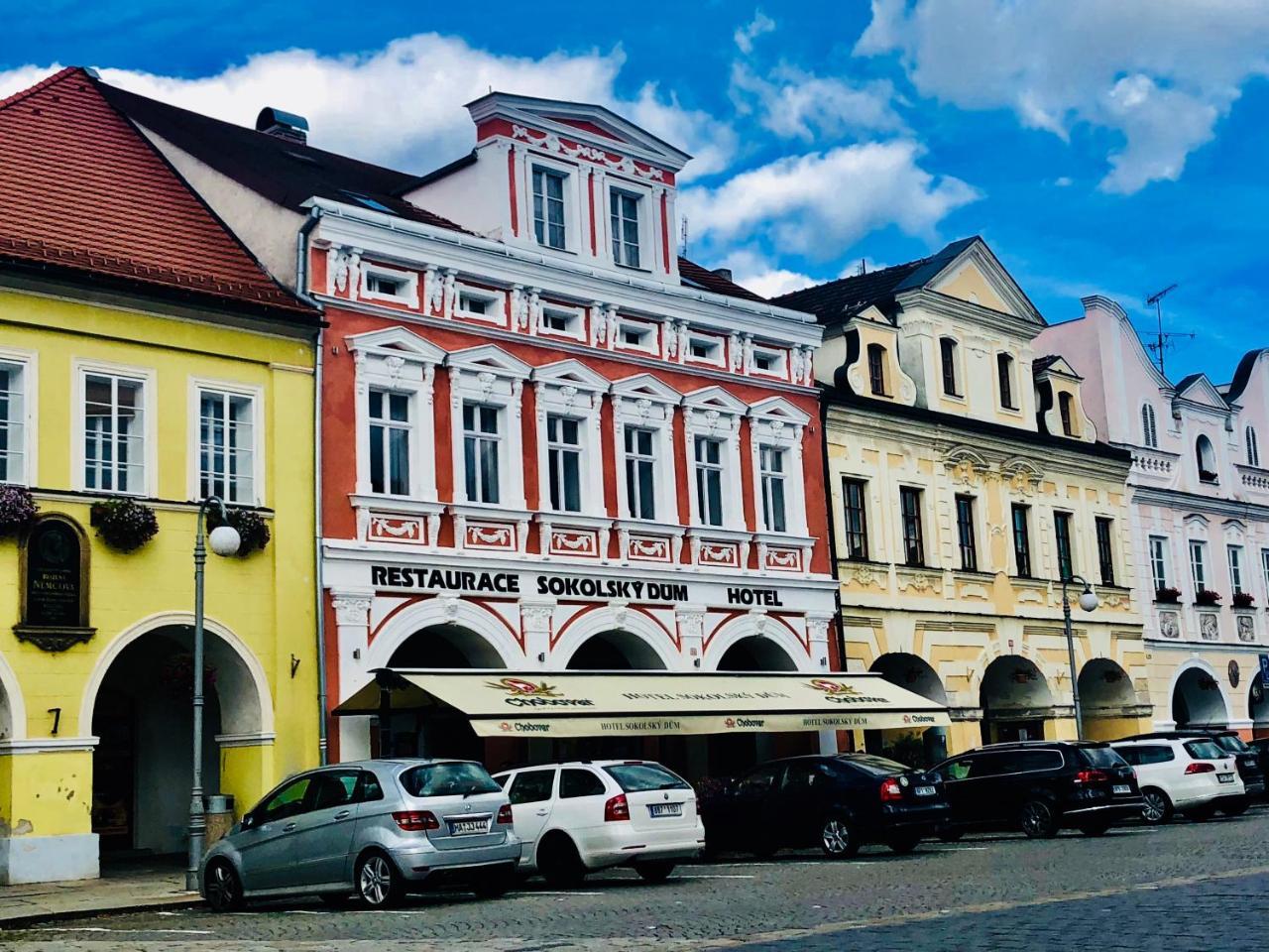 Hotel Sokolsky Dum Domažlice Buitenkant foto